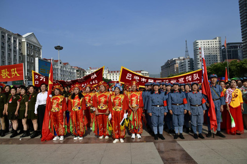 “弘扬吕梁传统 军民共筑长城” 庆八一中老年文艺汇演