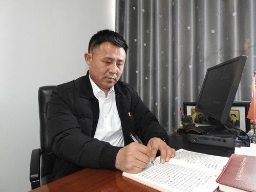 奋进中的喇嘛营