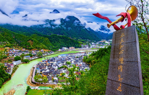 龙泉住龙丨“红绿金”三色交辉，绘就发展新画卷