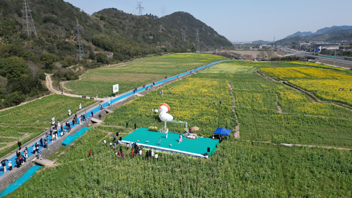 <font style='color:#003665'>税务场村：赓续“千万工程”经验  勾勒未来乡村美景</font>